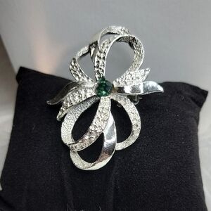 Signed Gerry's Silver Bow Brooch